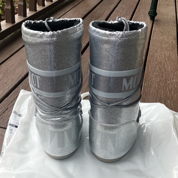 NWT SIZE 35/38 and 39/41 ICON SILVER GLITTER BOOTS vacation sparkles silver - Picture 7 of 8